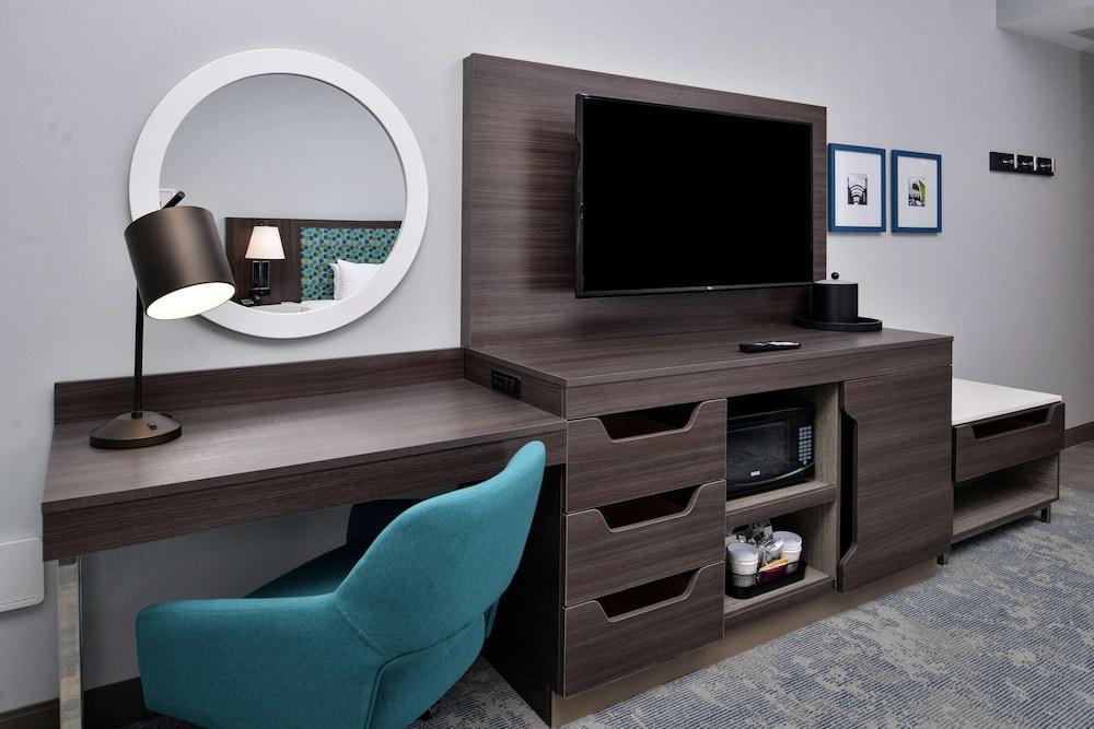Hampton Inn & Suites Gainesville Downtown Екстериор снимка