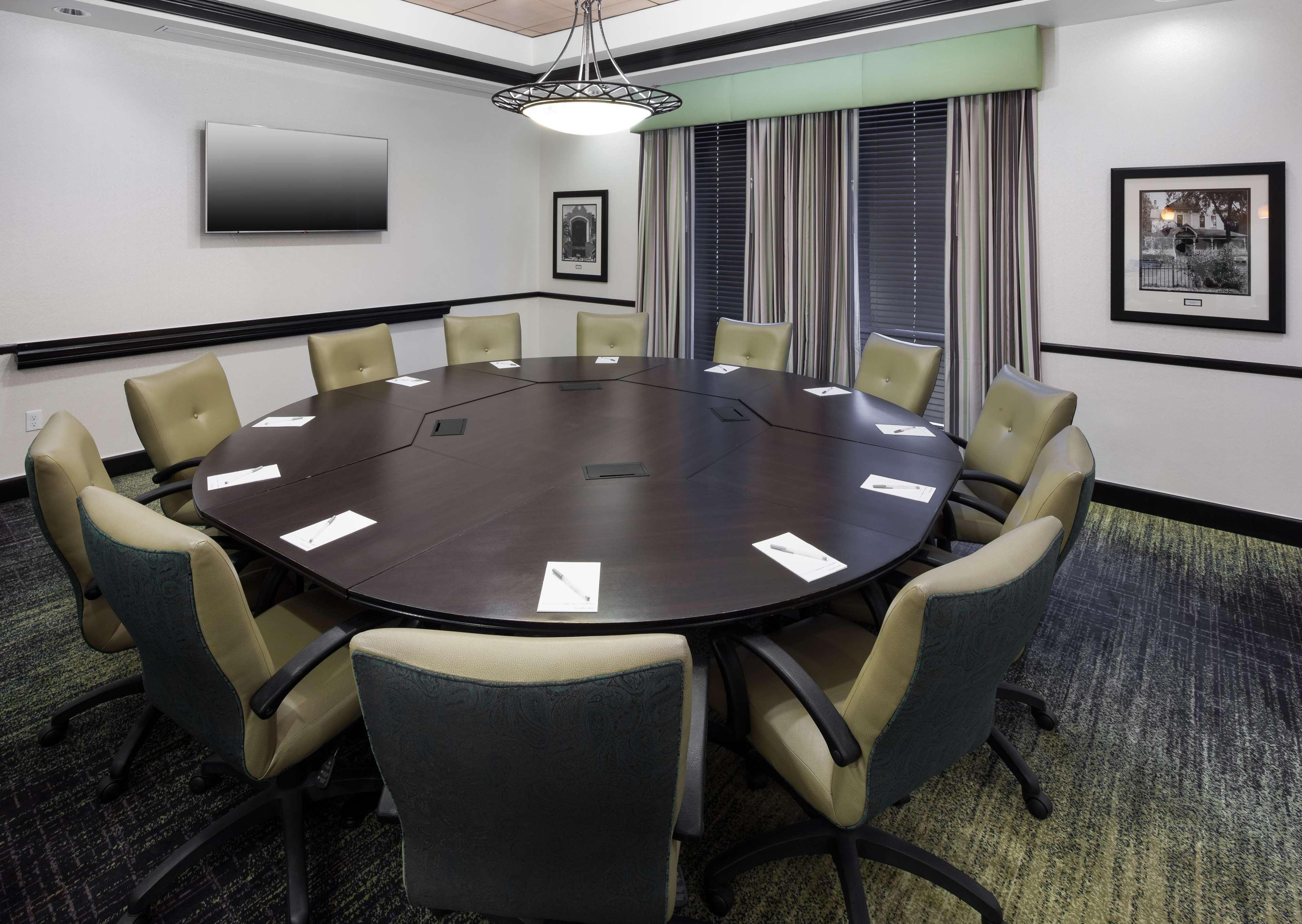 Hampton Inn & Suites Gainesville Downtown Екстериор снимка