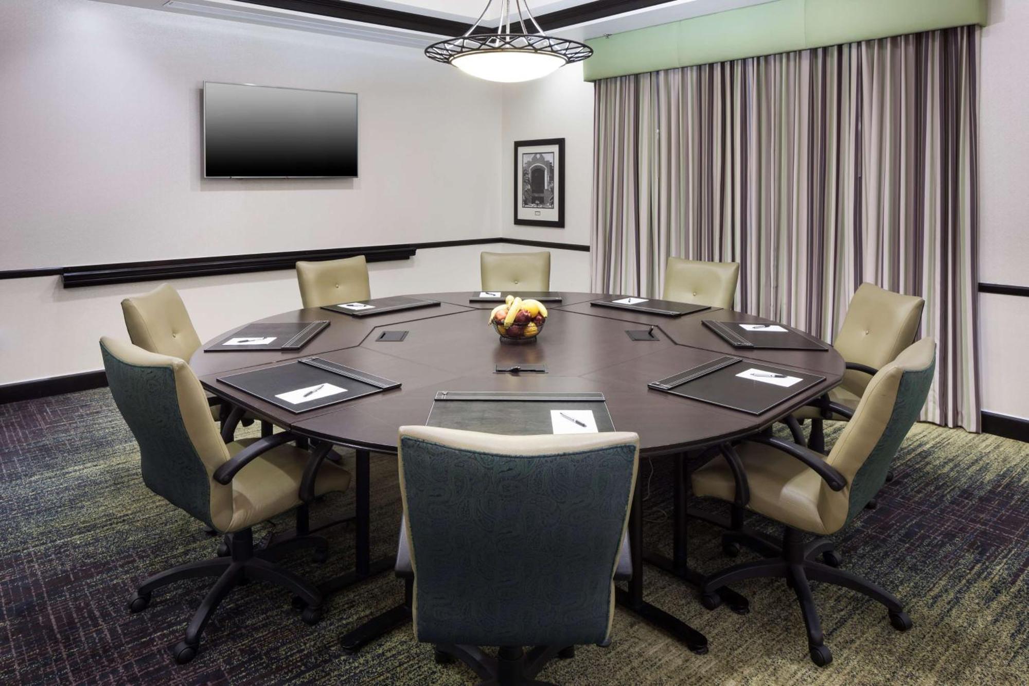 Hampton Inn & Suites Gainesville Downtown Екстериор снимка
