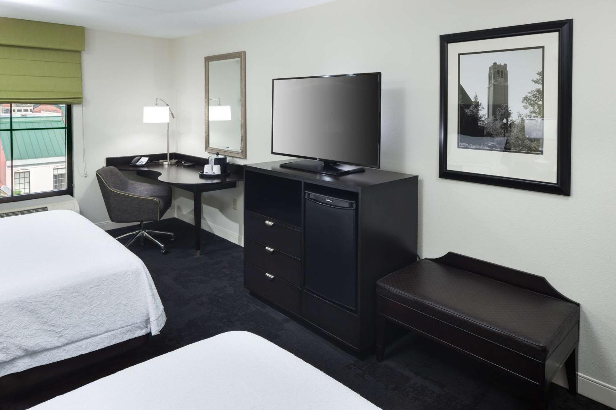 Hampton Inn & Suites Gainesville Downtown Екстериор снимка