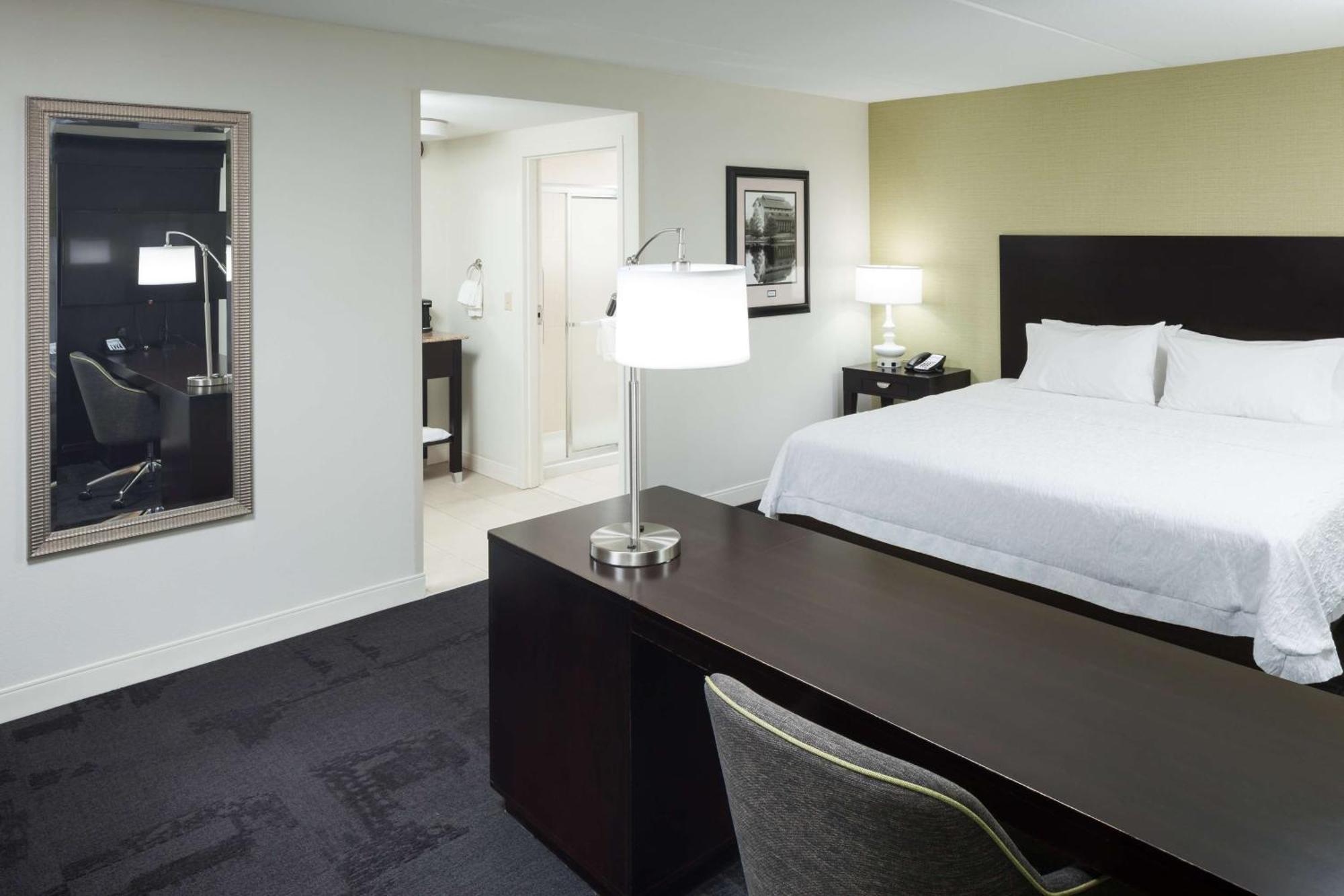 Hampton Inn & Suites Gainesville Downtown Екстериор снимка