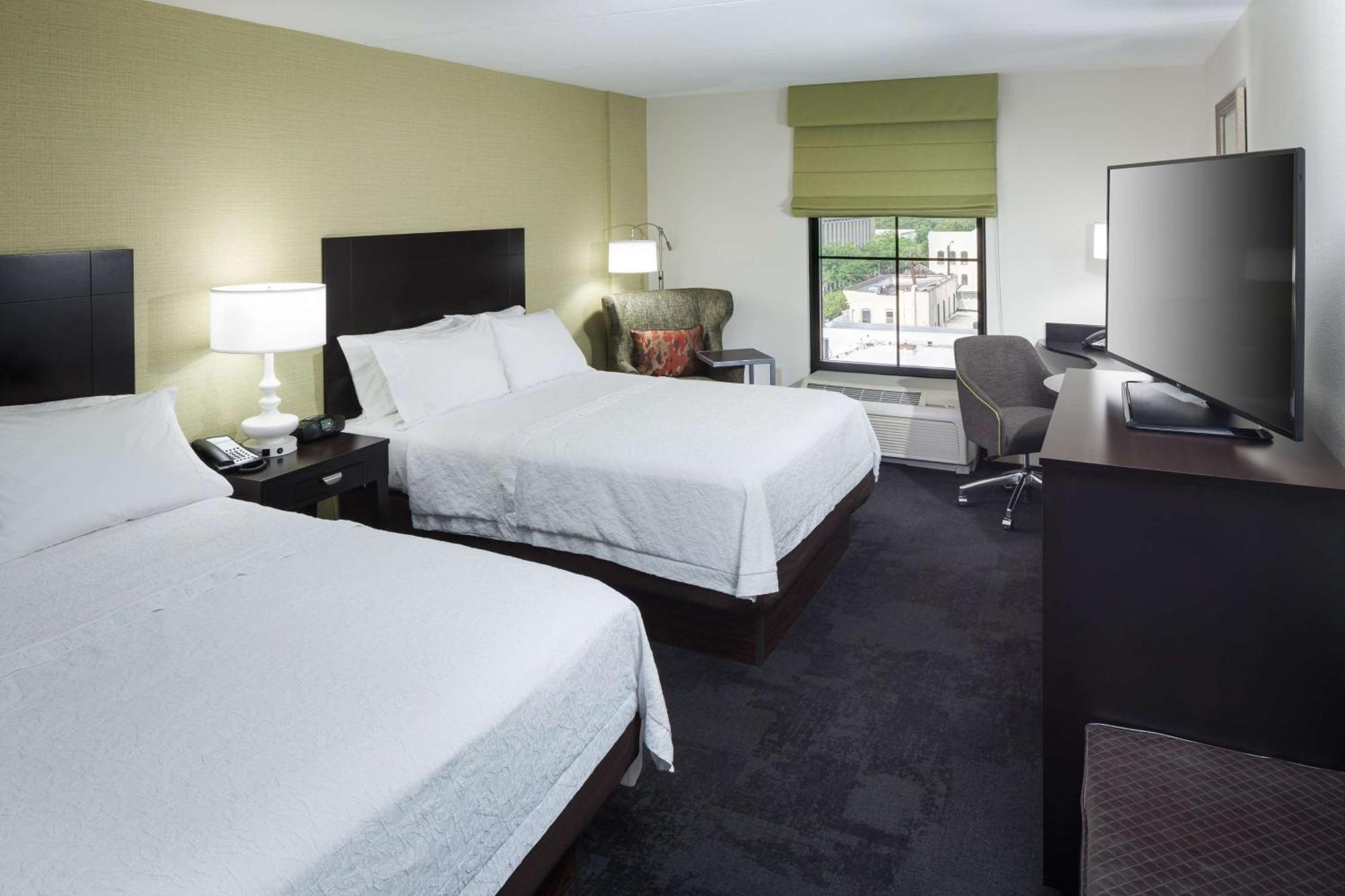 Hampton Inn & Suites Gainesville Downtown Екстериор снимка