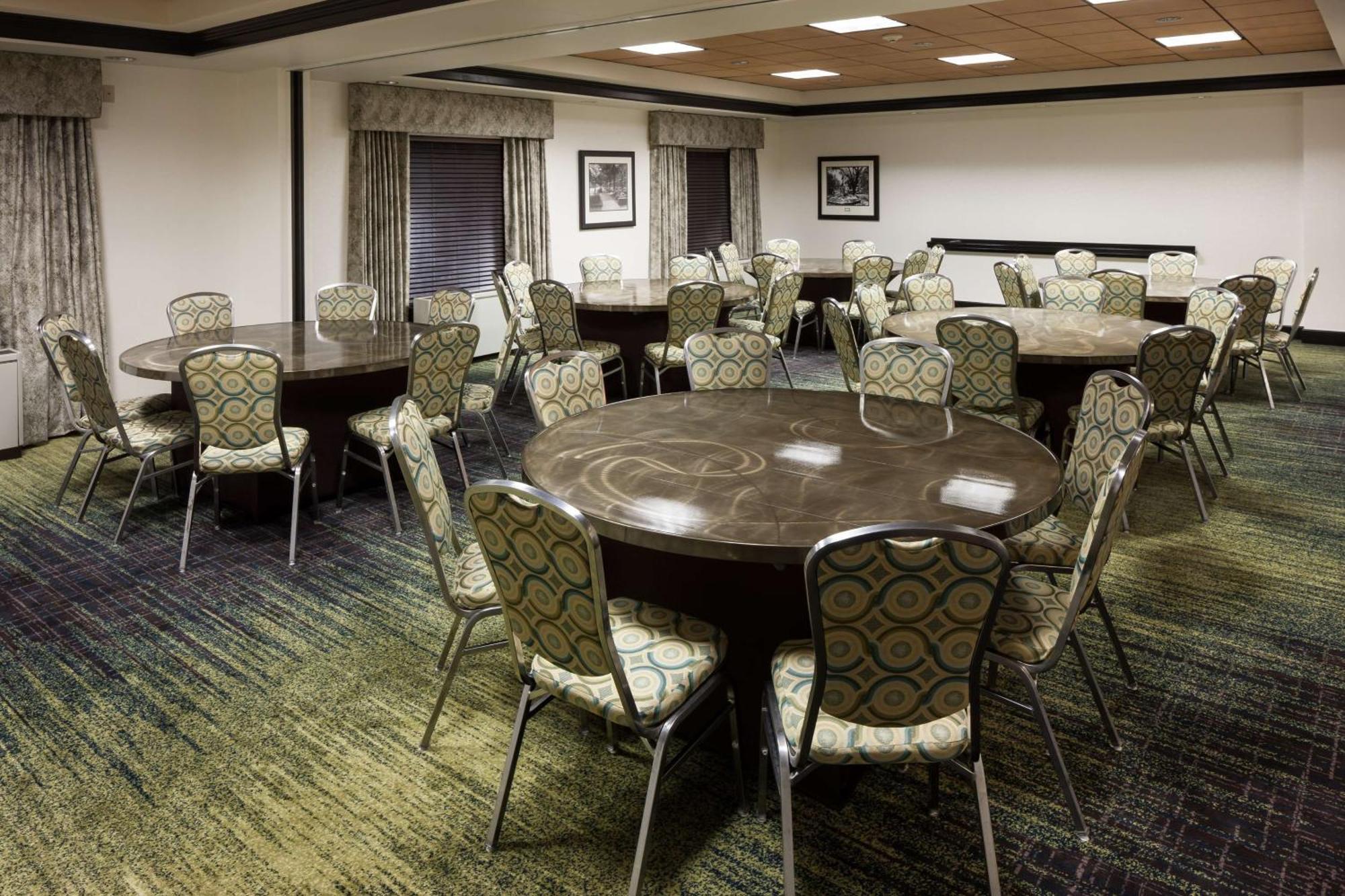 Hampton Inn & Suites Gainesville Downtown Екстериор снимка
