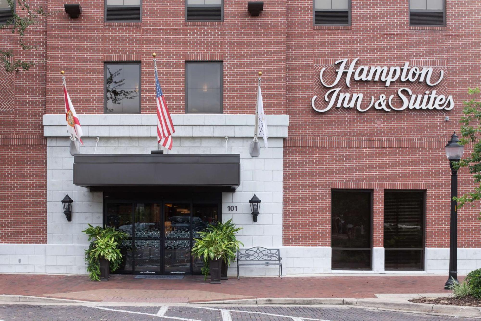 Hampton Inn & Suites Gainesville Downtown Екстериор снимка