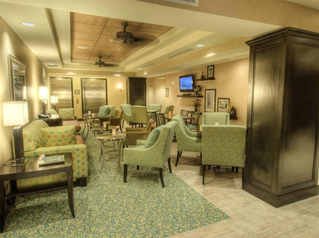 Hampton Inn & Suites Gainesville Downtown Интериор снимка