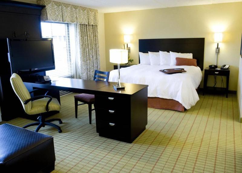 Hampton Inn & Suites Gainesville Downtown Екстериор снимка