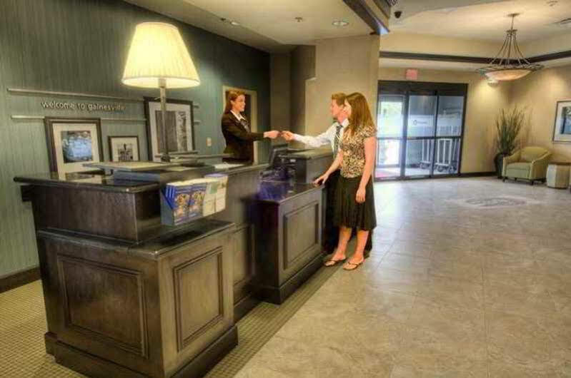 Hampton Inn & Suites Gainesville Downtown Екстериор снимка